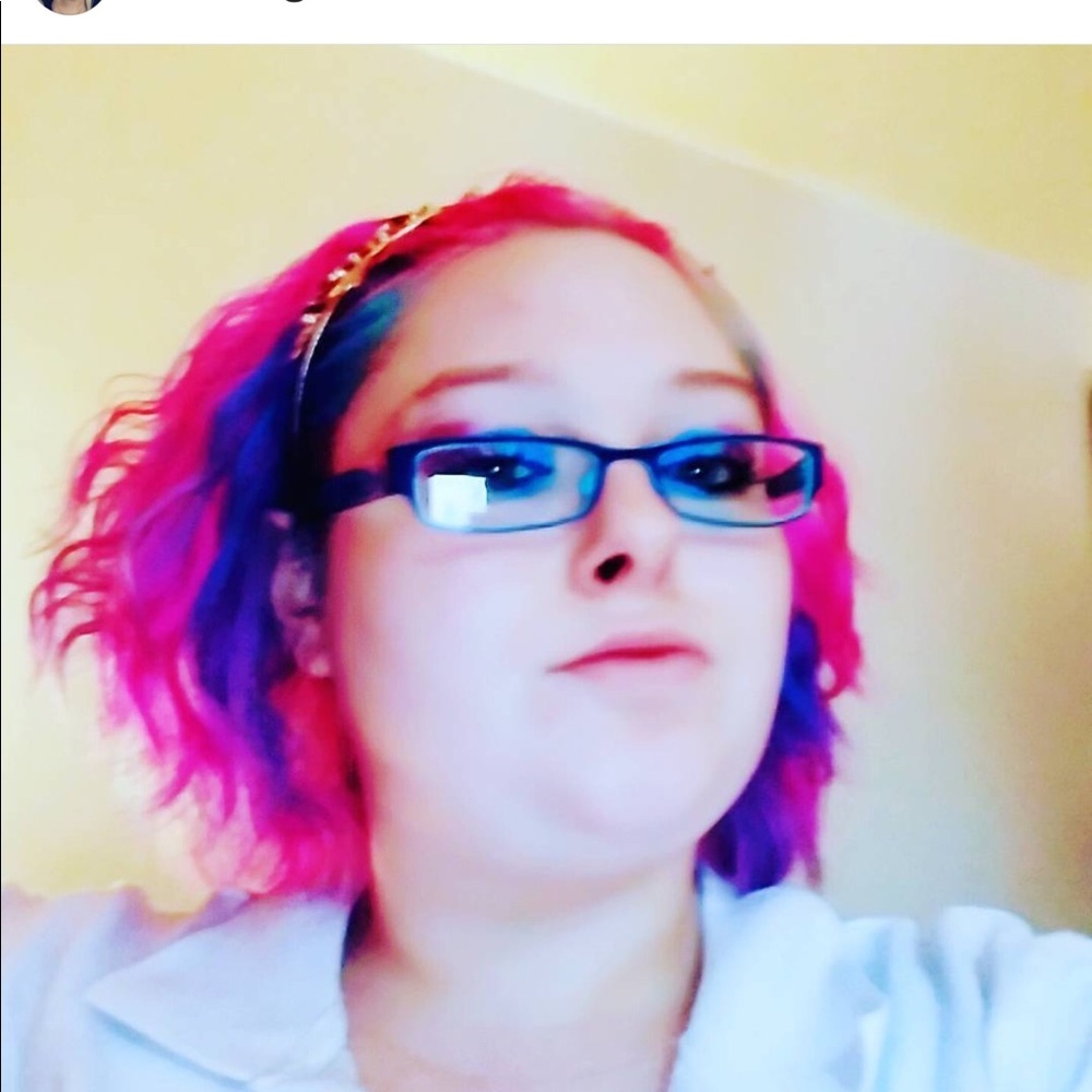 Meet your Posher, Ashleigh